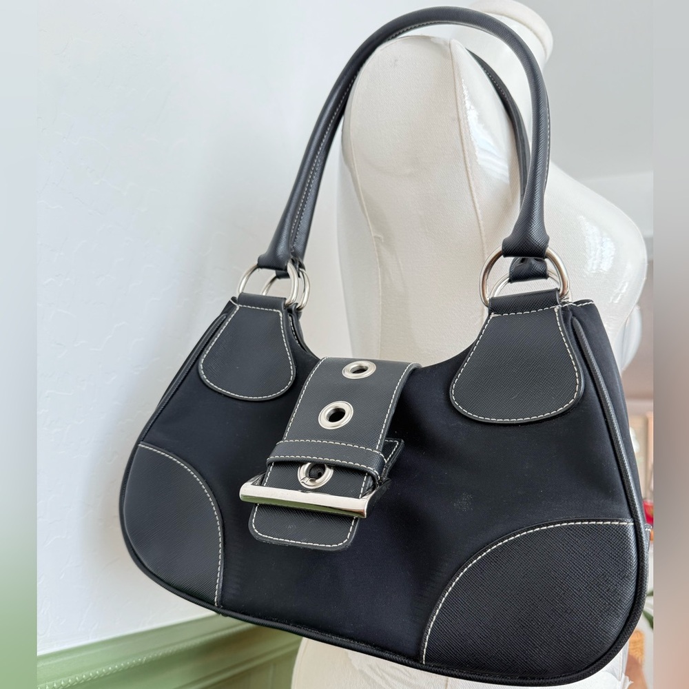 Vintage black nylon/leather Y2K shoulder bag VGUC